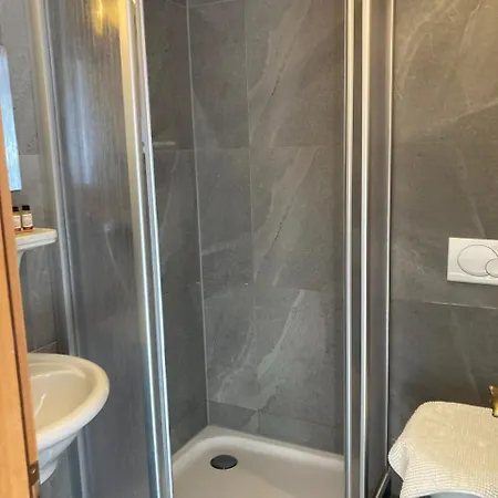 Han/Misafirhane Sonne *